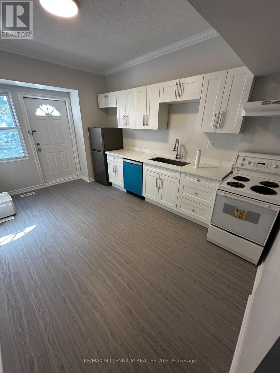 APT 2 – 25 HOWARD STREET