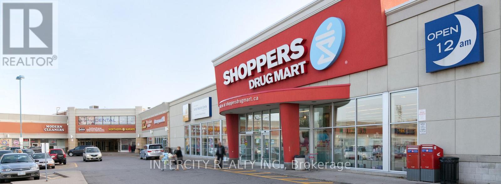 204 – 1881 STEELES AVENUE W