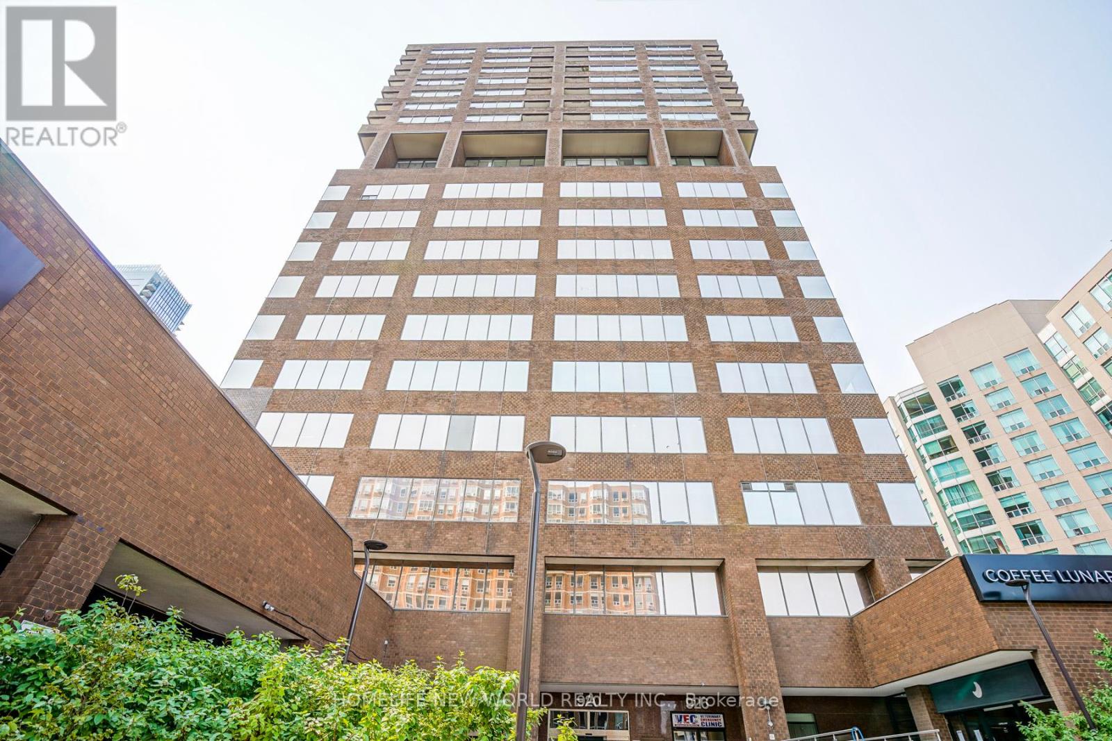 700 – 920 YONGE STREET