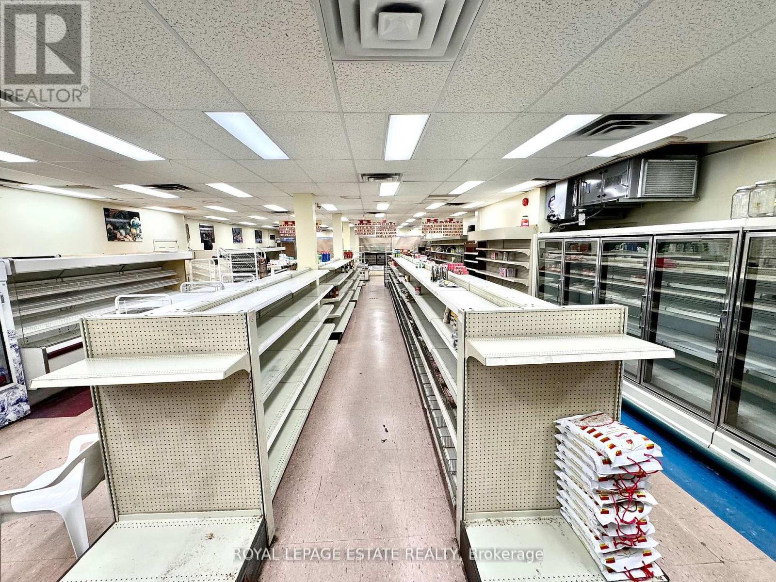 1449 GERRARD STREET E