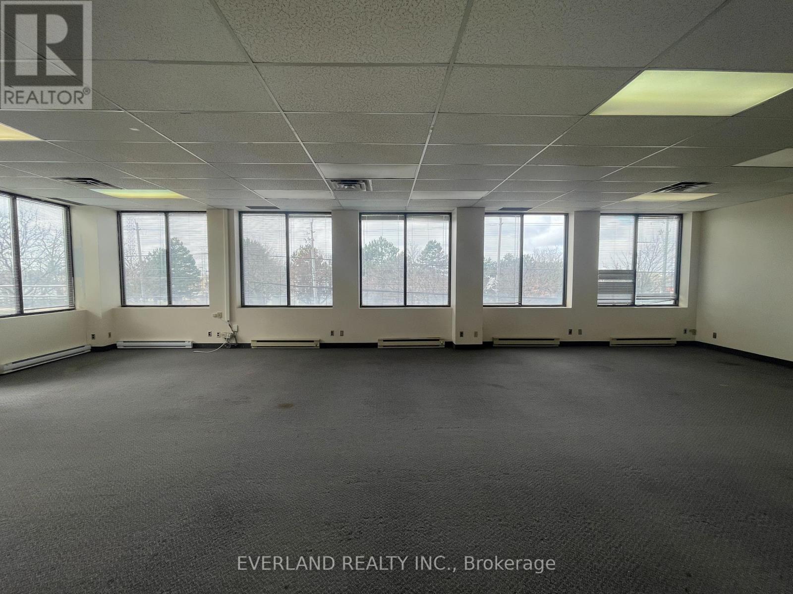 200 – 3601 VICTORIA PARK AVENUE