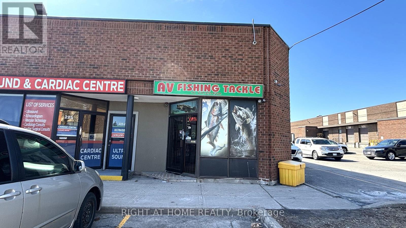 226 – 4810 SHEPPARD AVENUE E