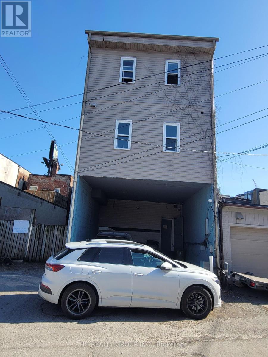 2766 DANFORTH AVENUE