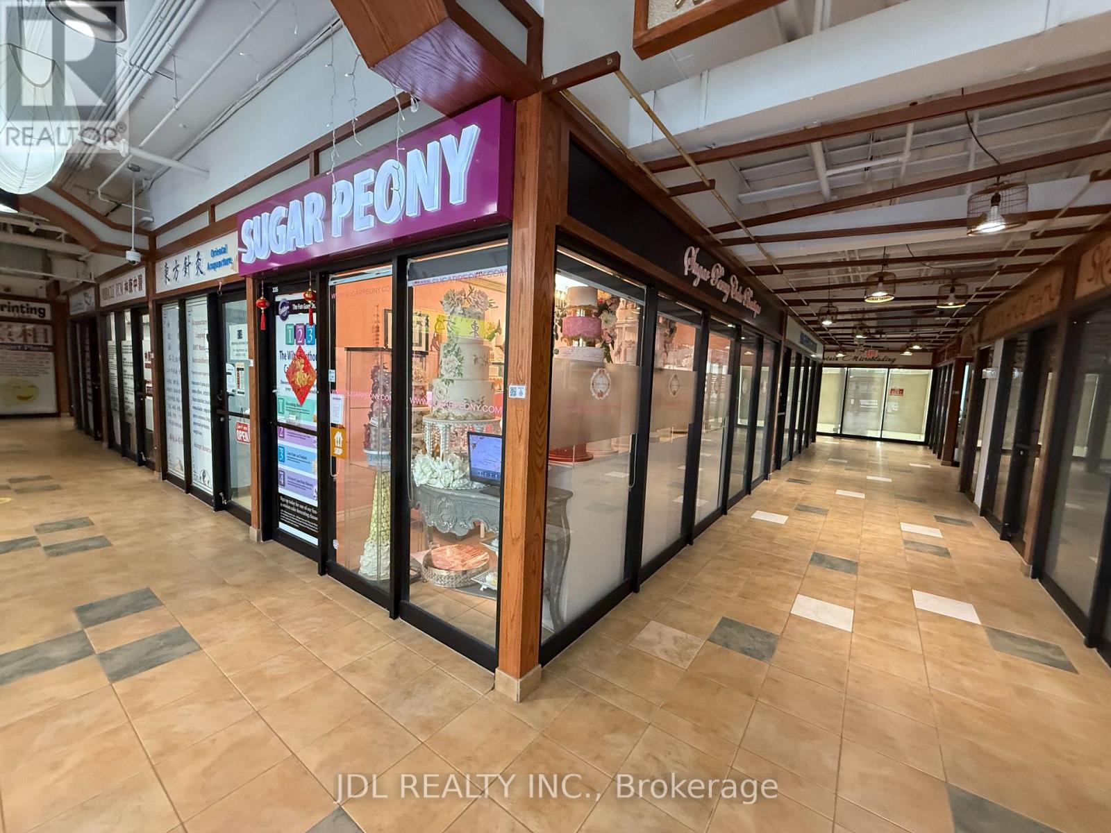 335 – 4438 SHEPPARD AVENUE E