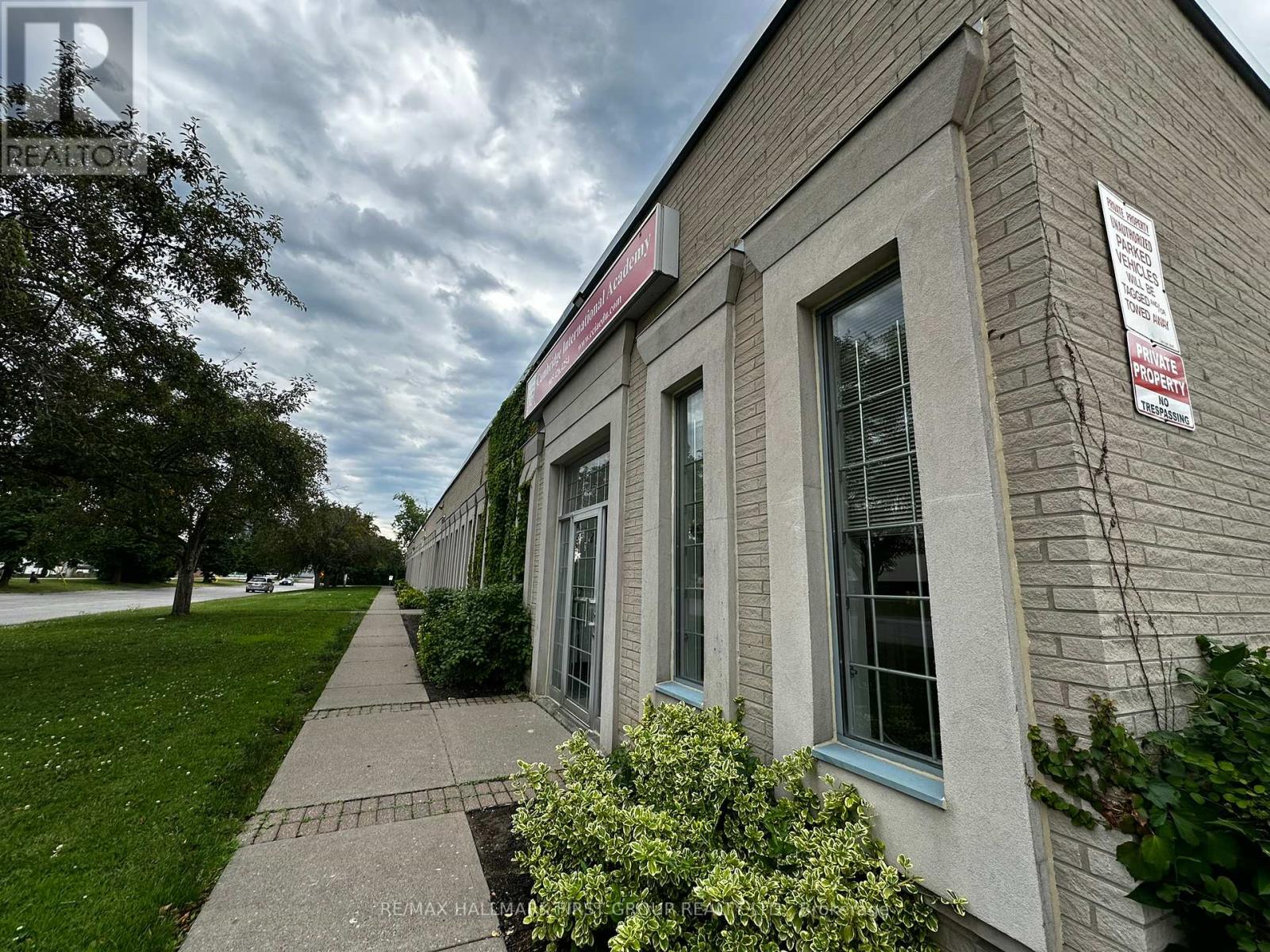 #1,2,3&5 – 126 COMMERCIAL AVENUE