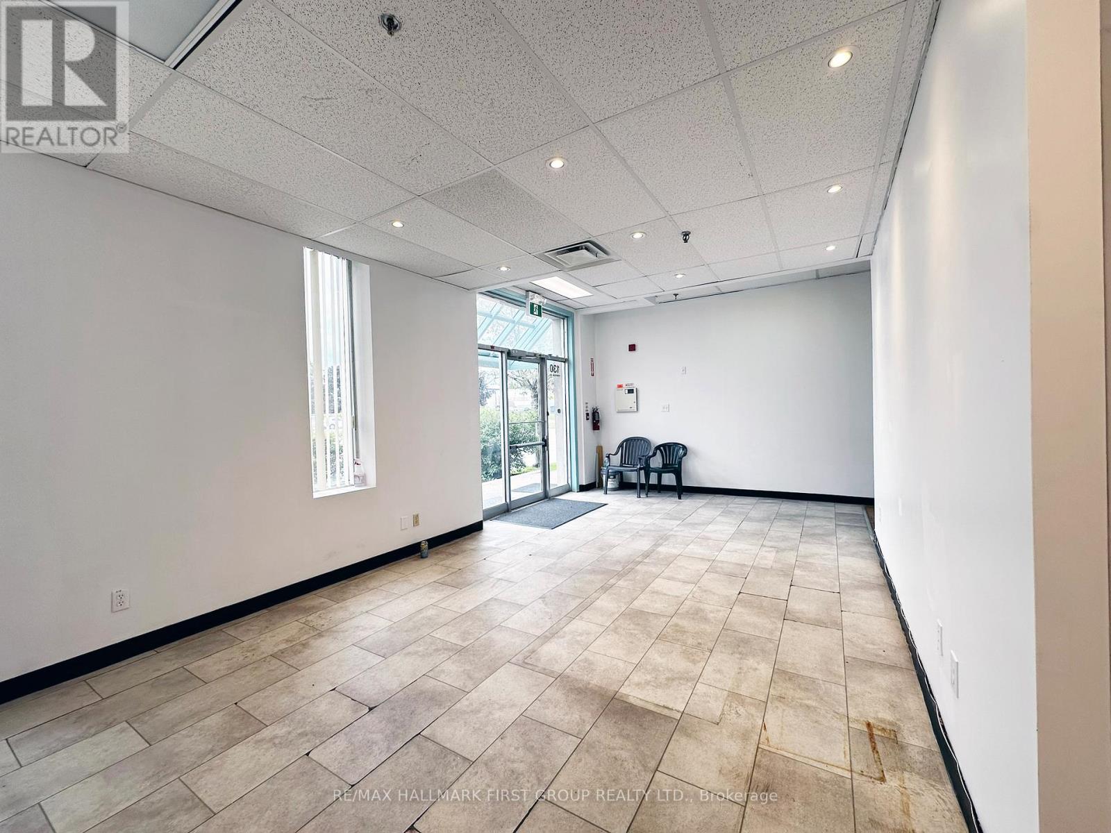 #1,2,3&5 – 126 COMMERCIAL AVENUE