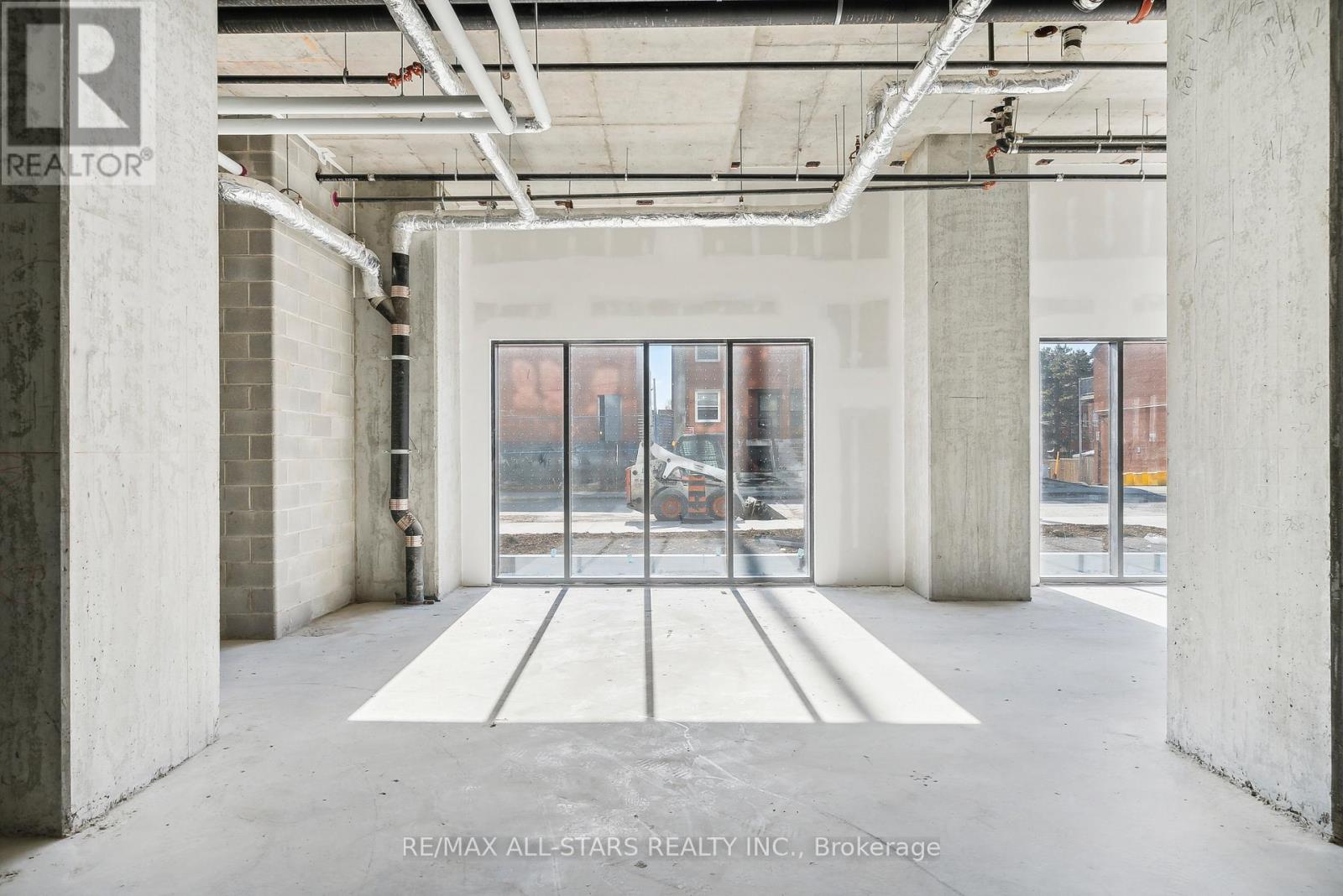 UNIT 3 – 276-294 MAIN STREET