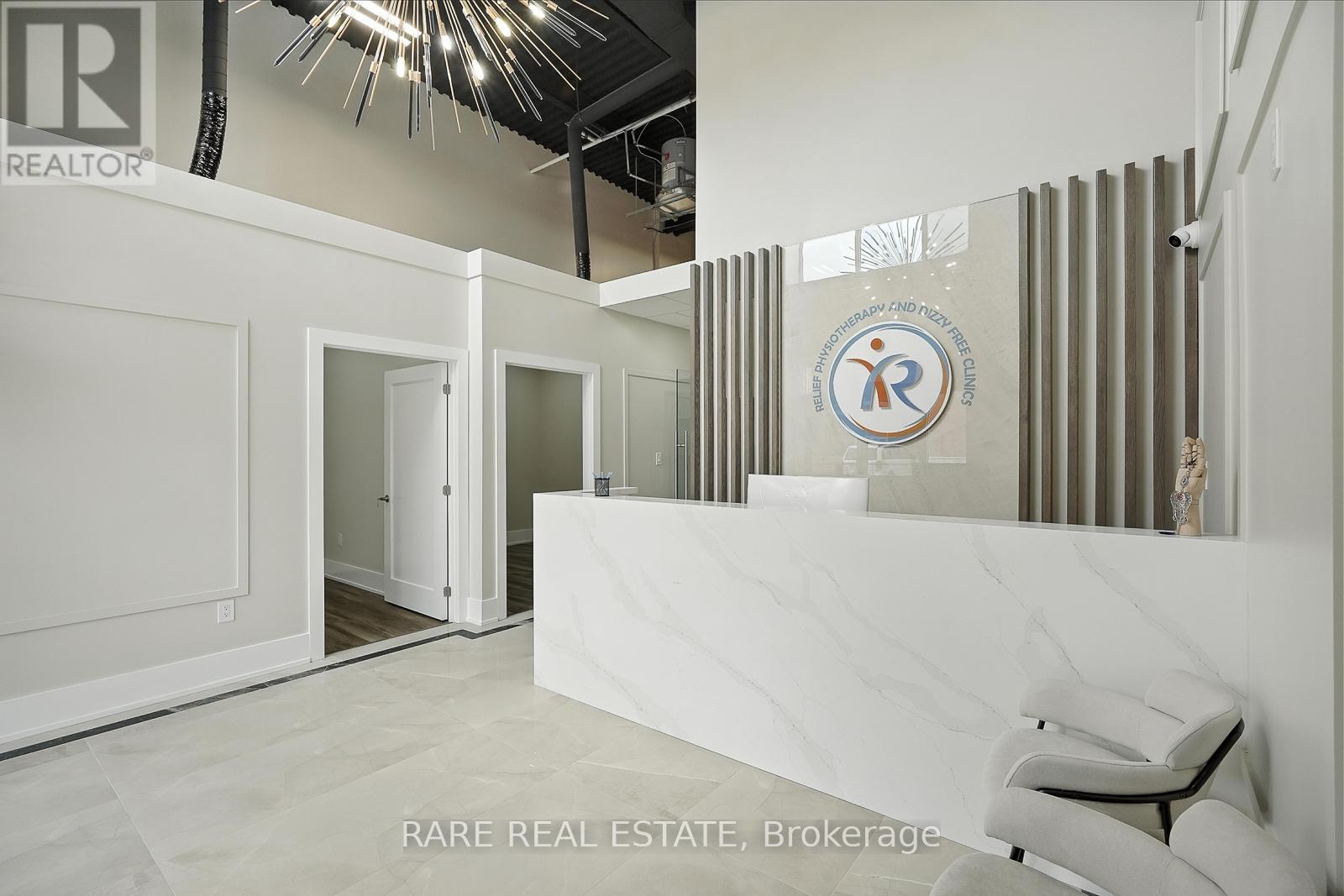 25 – MEZZANINE – 462 TAUNTON ROAD W