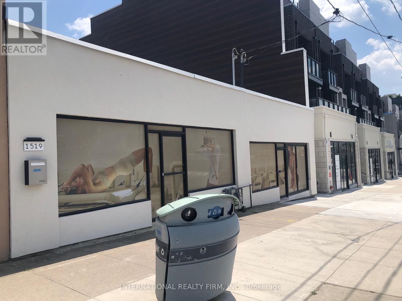 1517-19 O CONNOR DRIVE