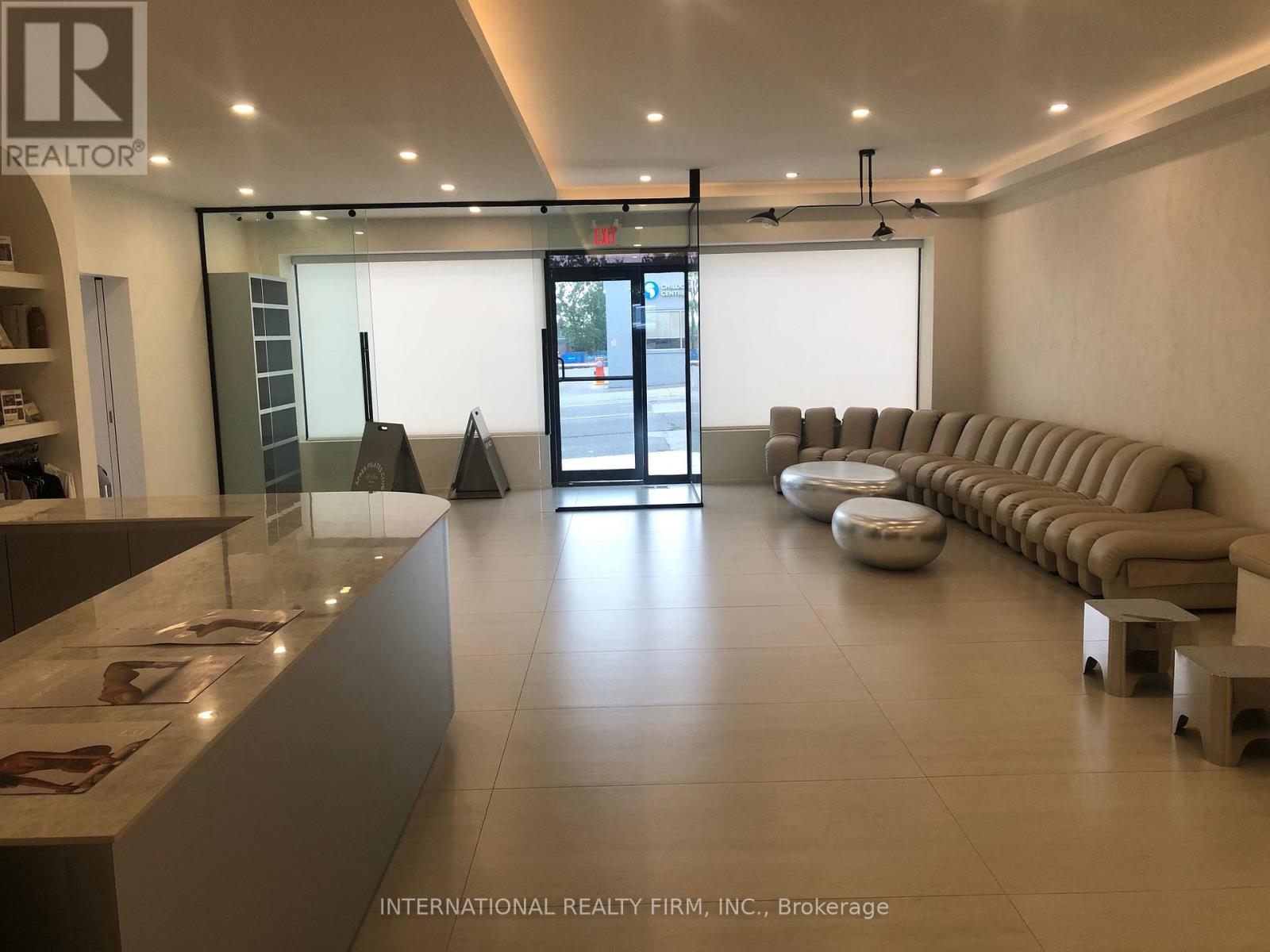 1517-19 O CONNOR DRIVE