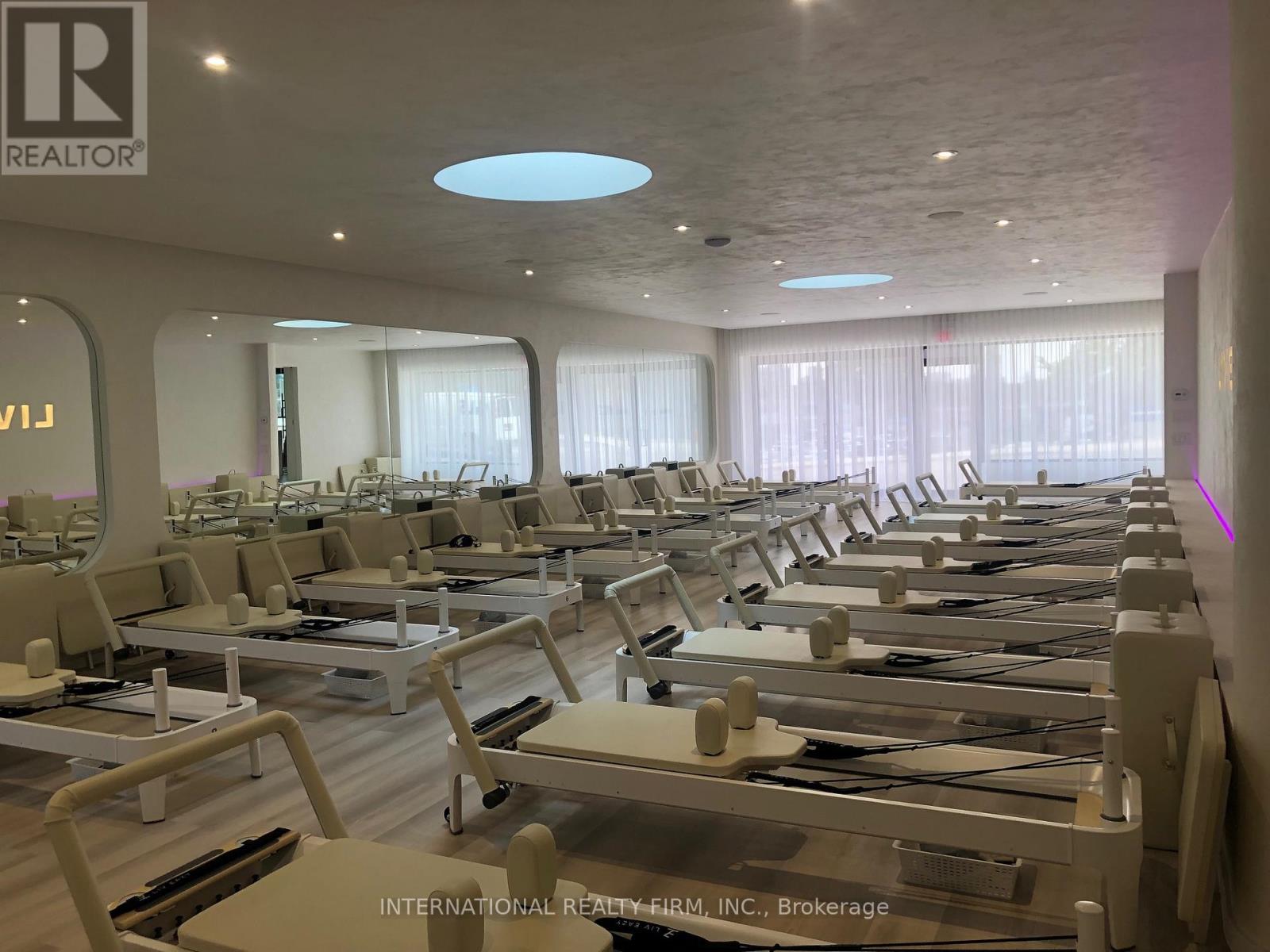 1517-19 O CONNOR DRIVE