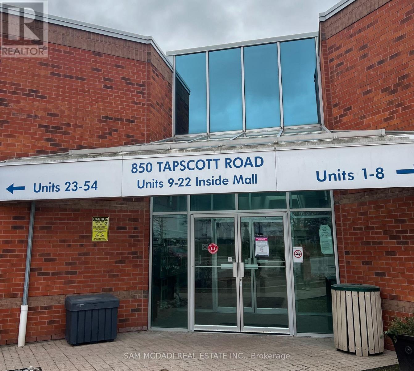 17 – 850 TAPSCOTT ROAD