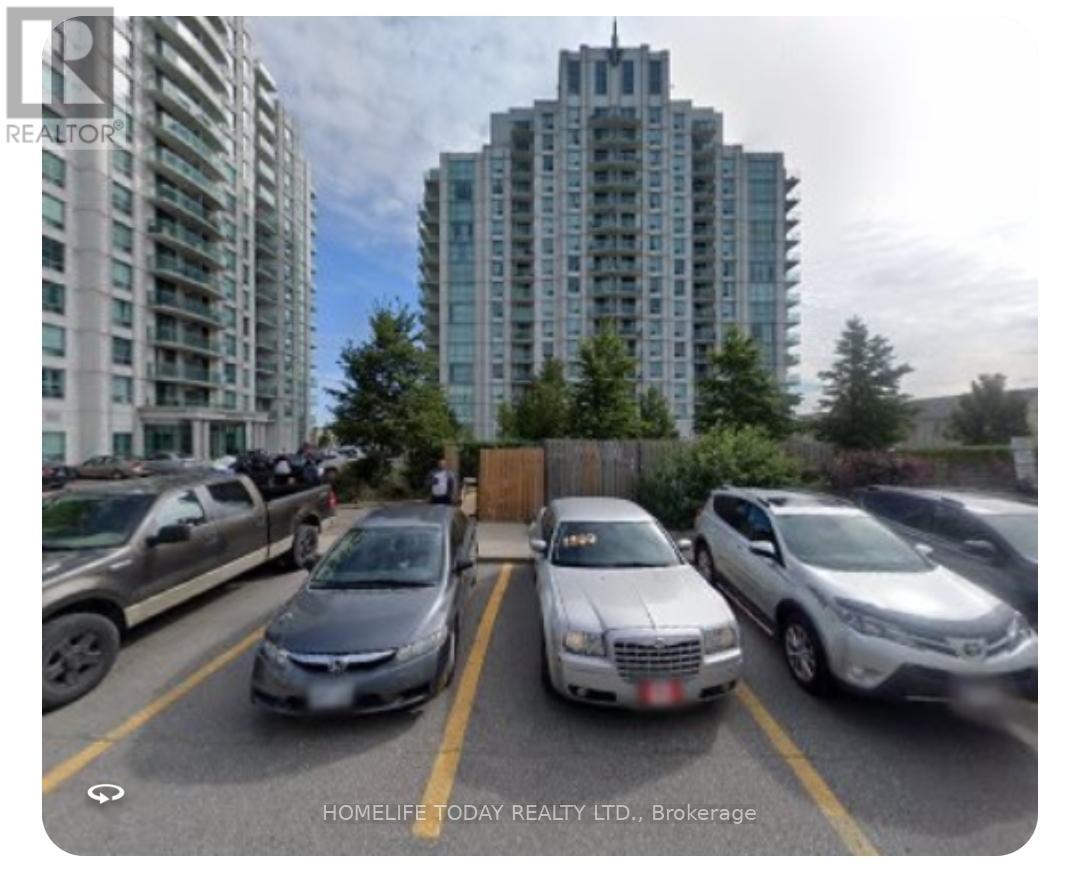 303 – 1585 MARKHAM ROAD