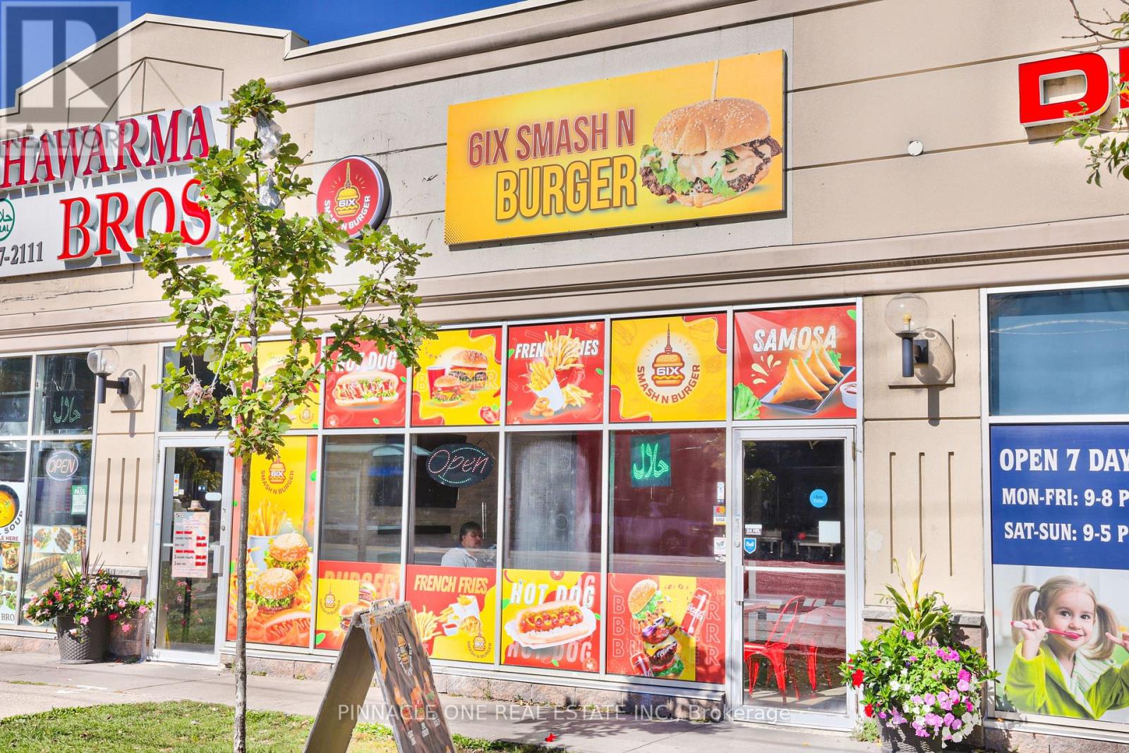 2 – 3192 EGLINTON AVENUE E