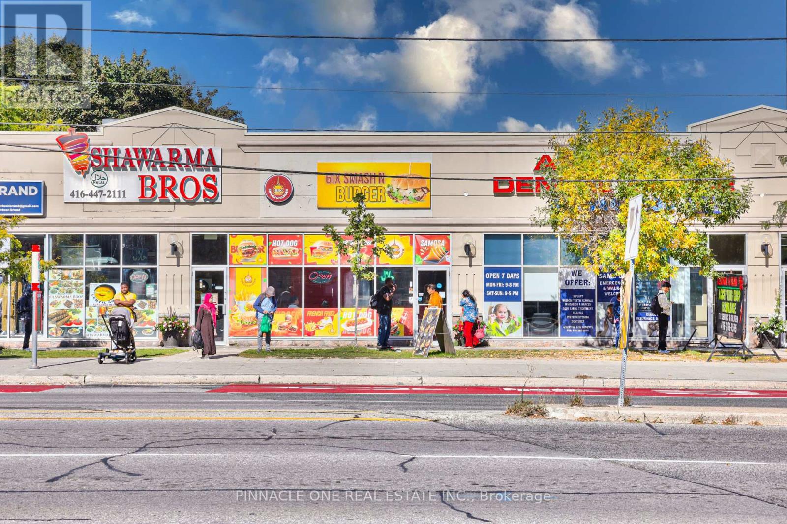 2 – 3192 EGLINTON AVENUE E