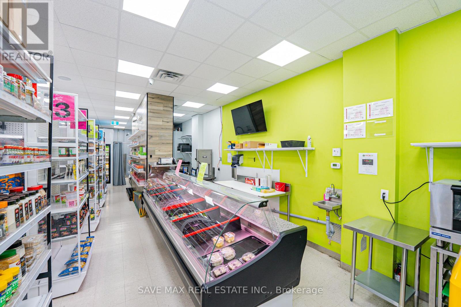 N3 – 1700 SIMCOE STREET N