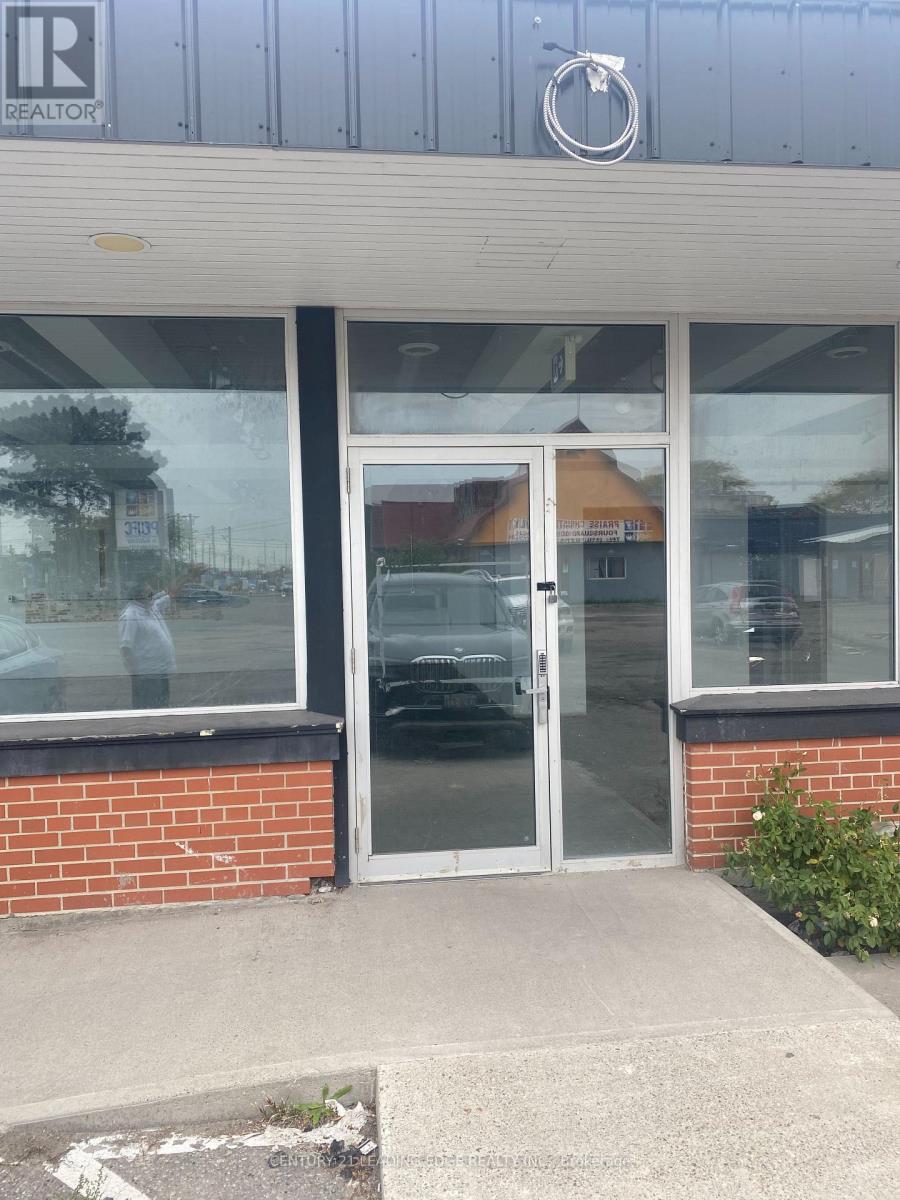1 – 787 WARDEN AVENUE