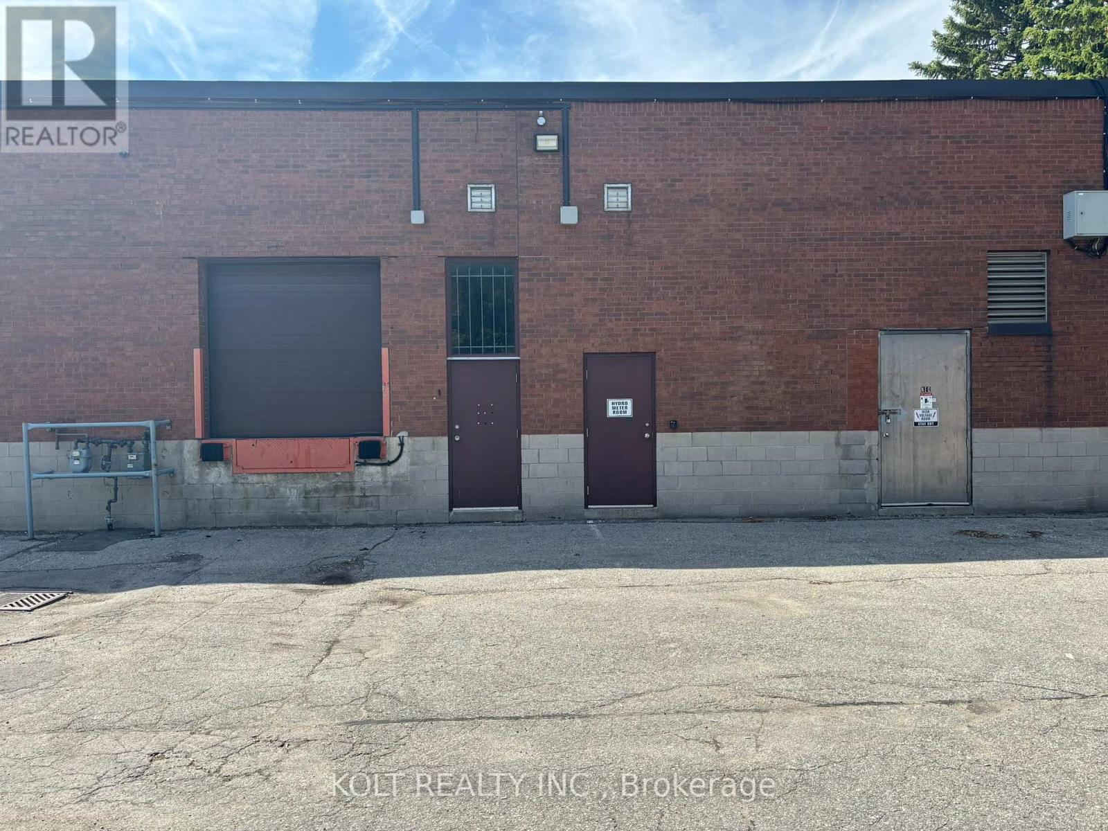 1 – 525 MILNER AVENUE