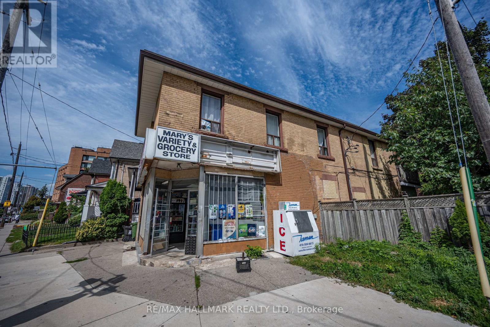 675 BROADVIEW AVENUE