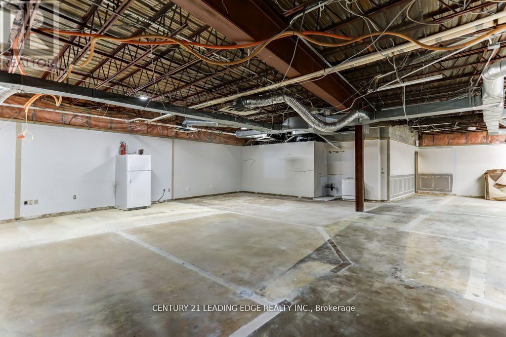 LOWER – 59 MAIN STREET N