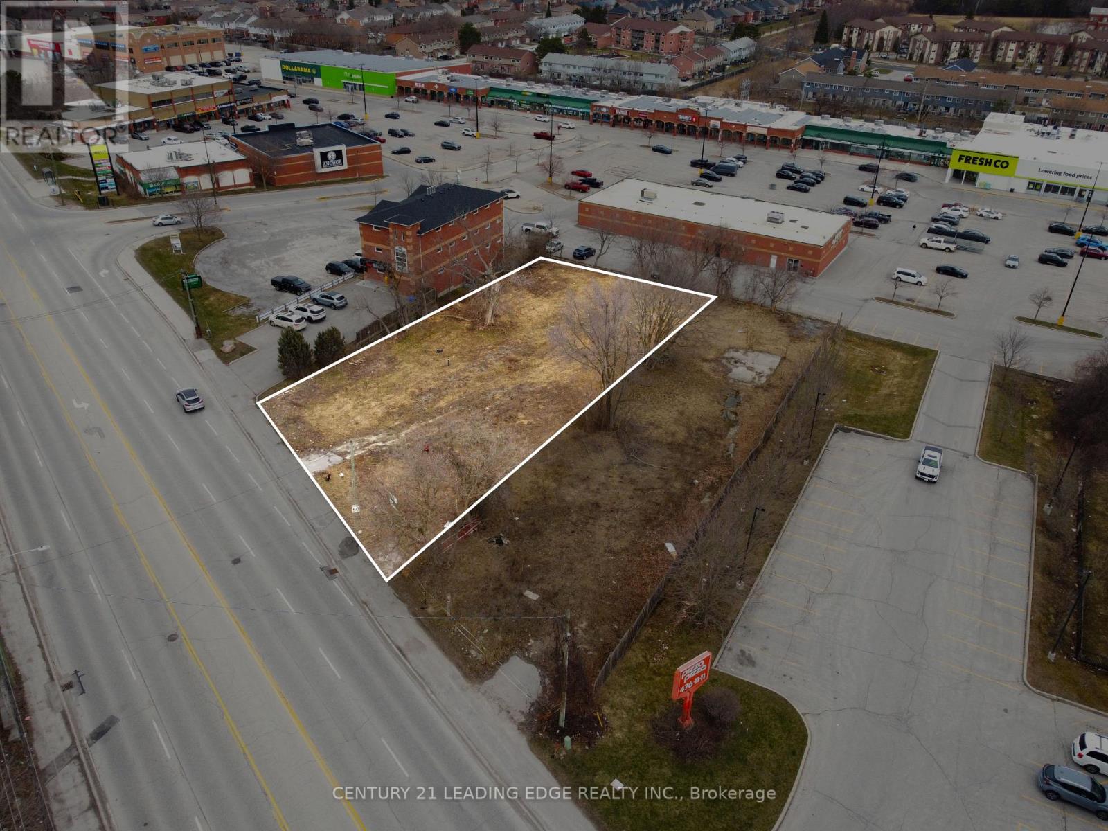 451 THE QUEENSWAY S