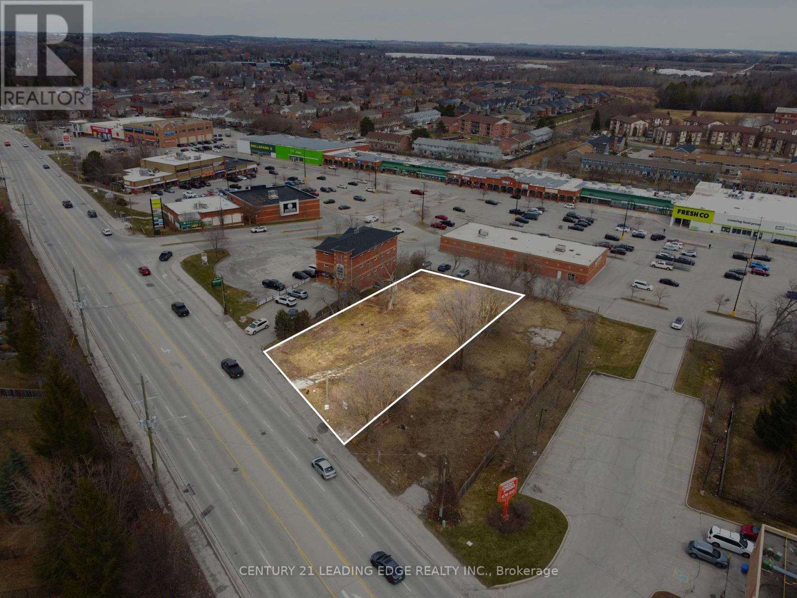 451 THE QUEENSWAY S