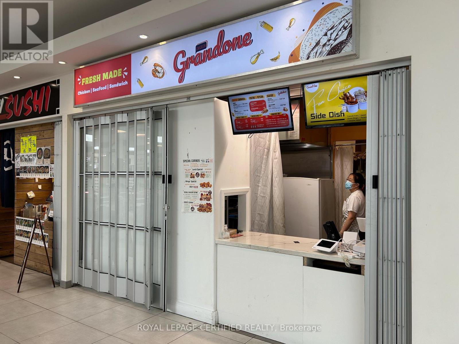 243 – 7181 YONGE STREET