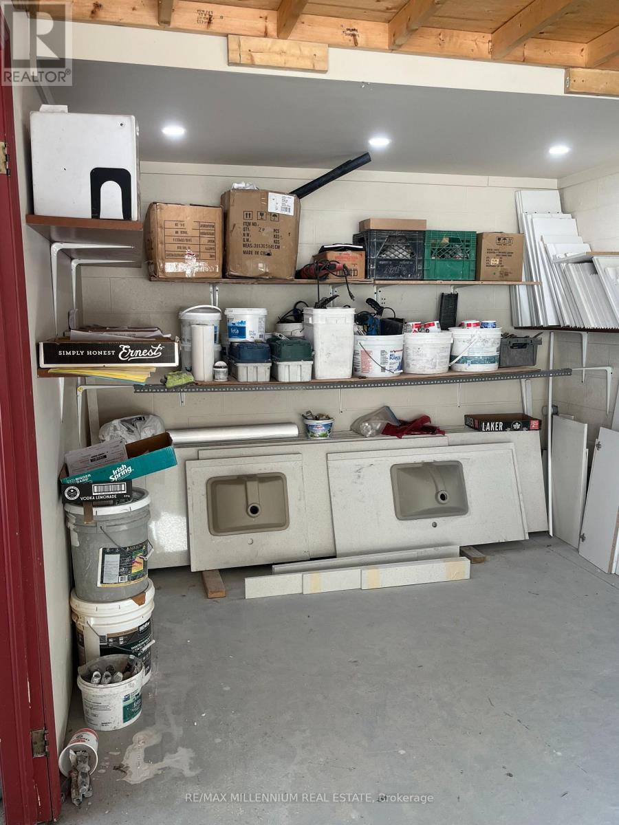 4 – 200 MULOCK DRIVE