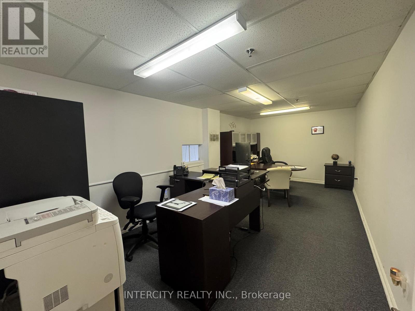 102 – 2100 STEELES AVENUE W