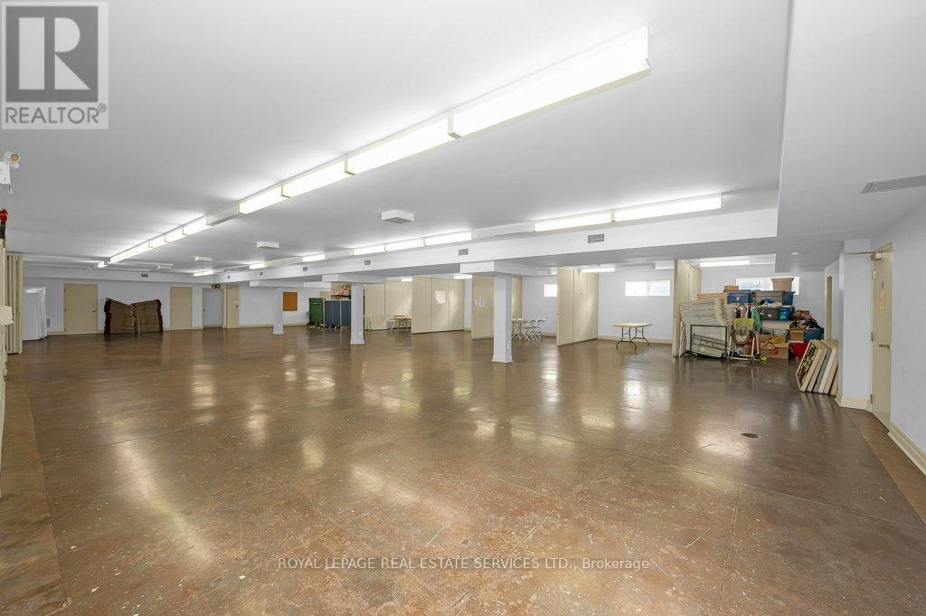 1350 LANGSTAFF ROAD