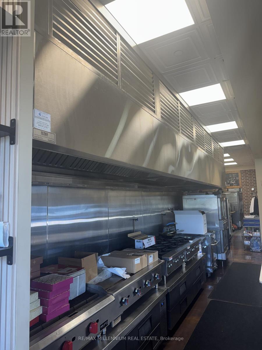 E2E – 9600 ISLINGTON AVENUE