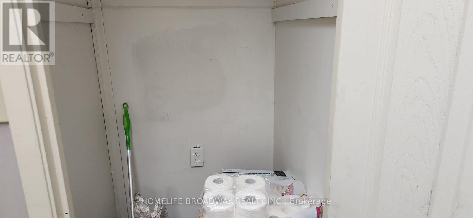 22 – 505 HOOD ROAD W