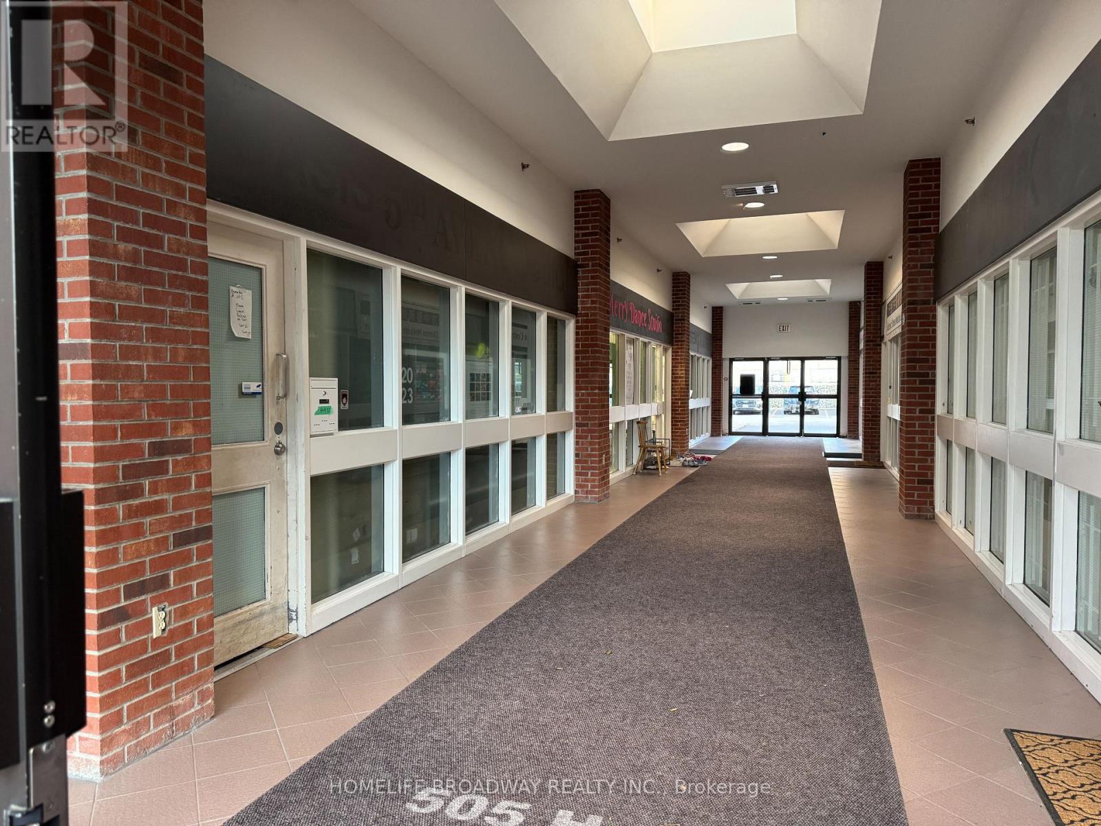 22 – 505 HOOD ROAD W