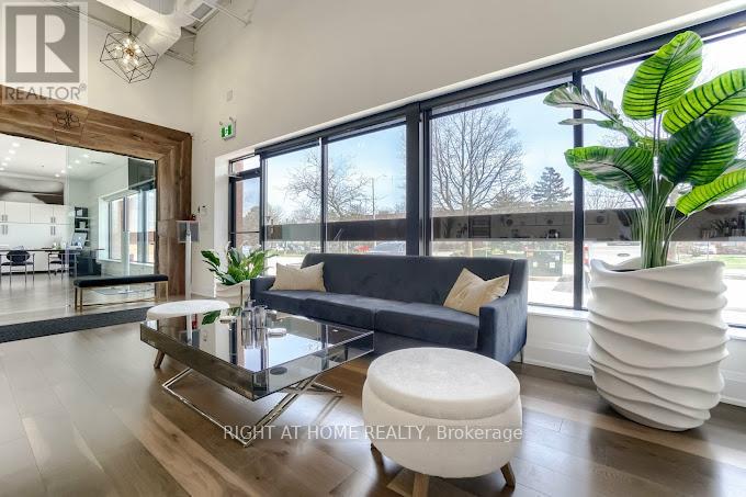 1 – 2050 STEELES AVENUE W