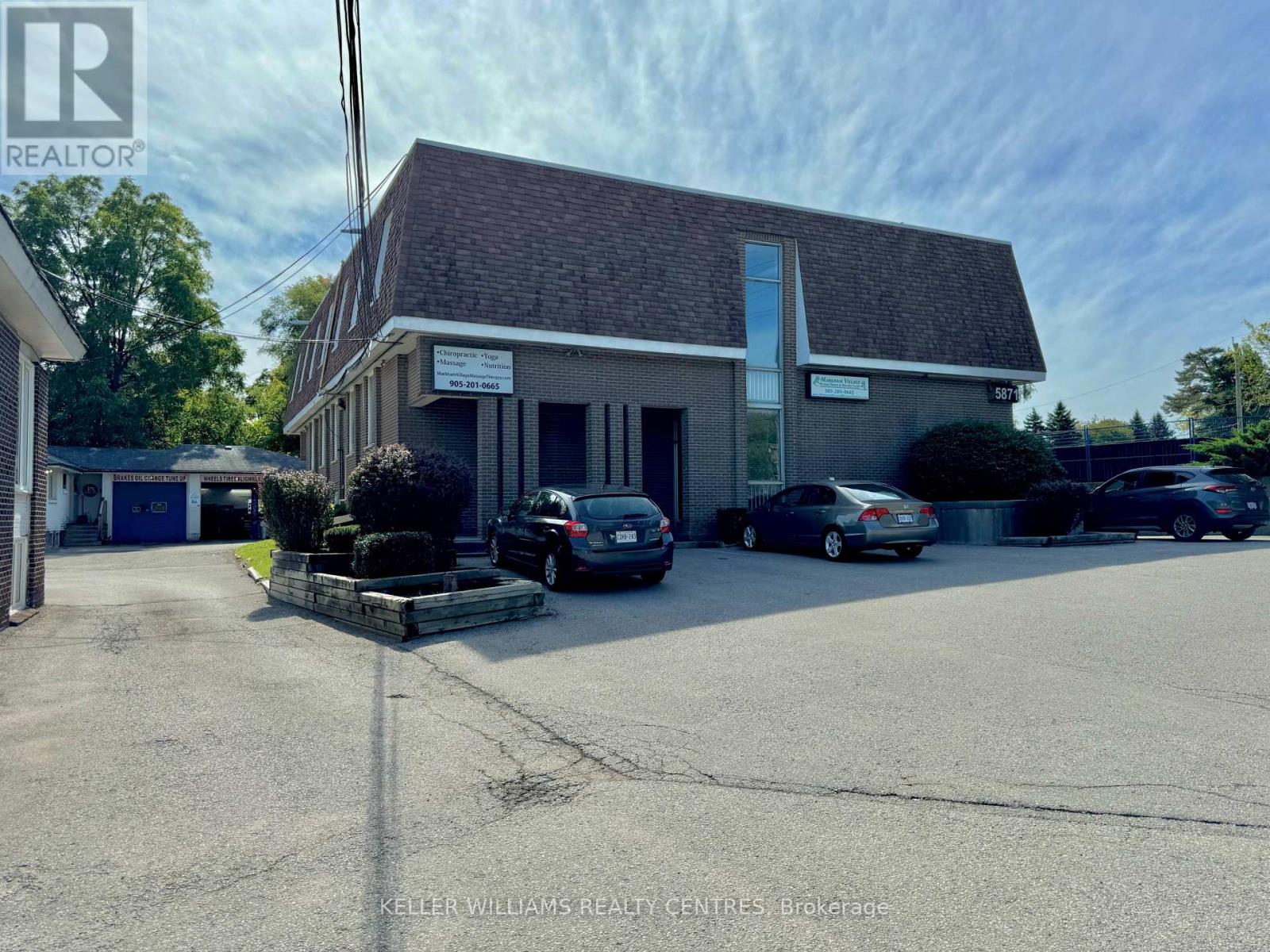 304 – 5871 HIGHWAY 7 ROAD E