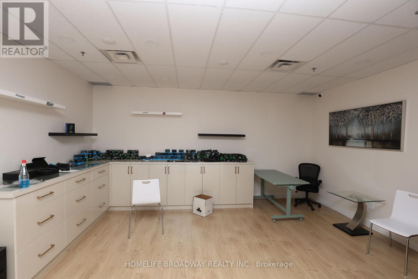 312 – 3621 HIGHWAY 7 AVENUE E