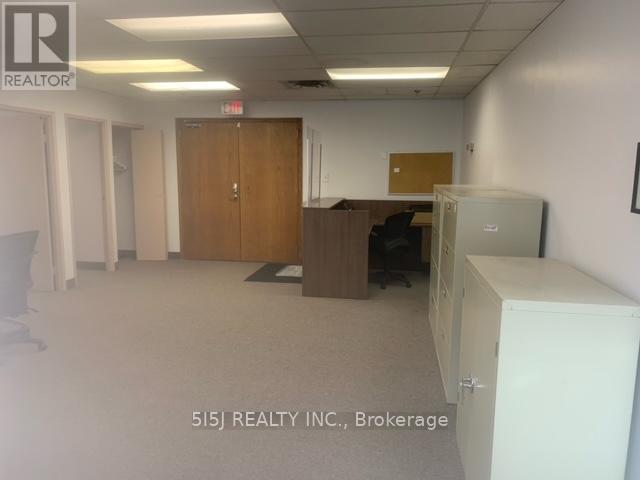 205 – 9120 LESLIE STREET W