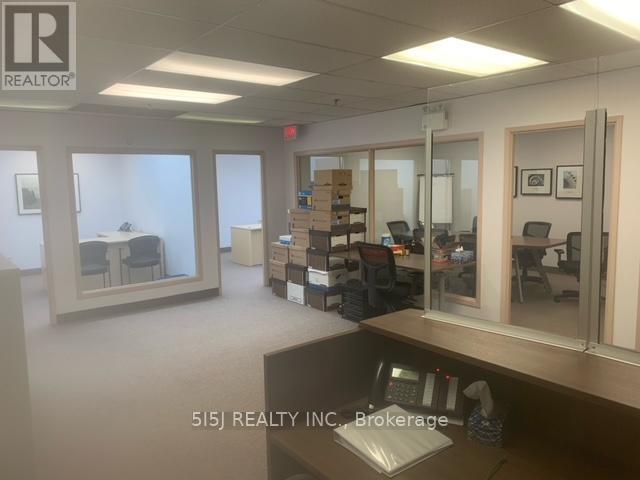 205 – 9120 LESLIE STREET W
