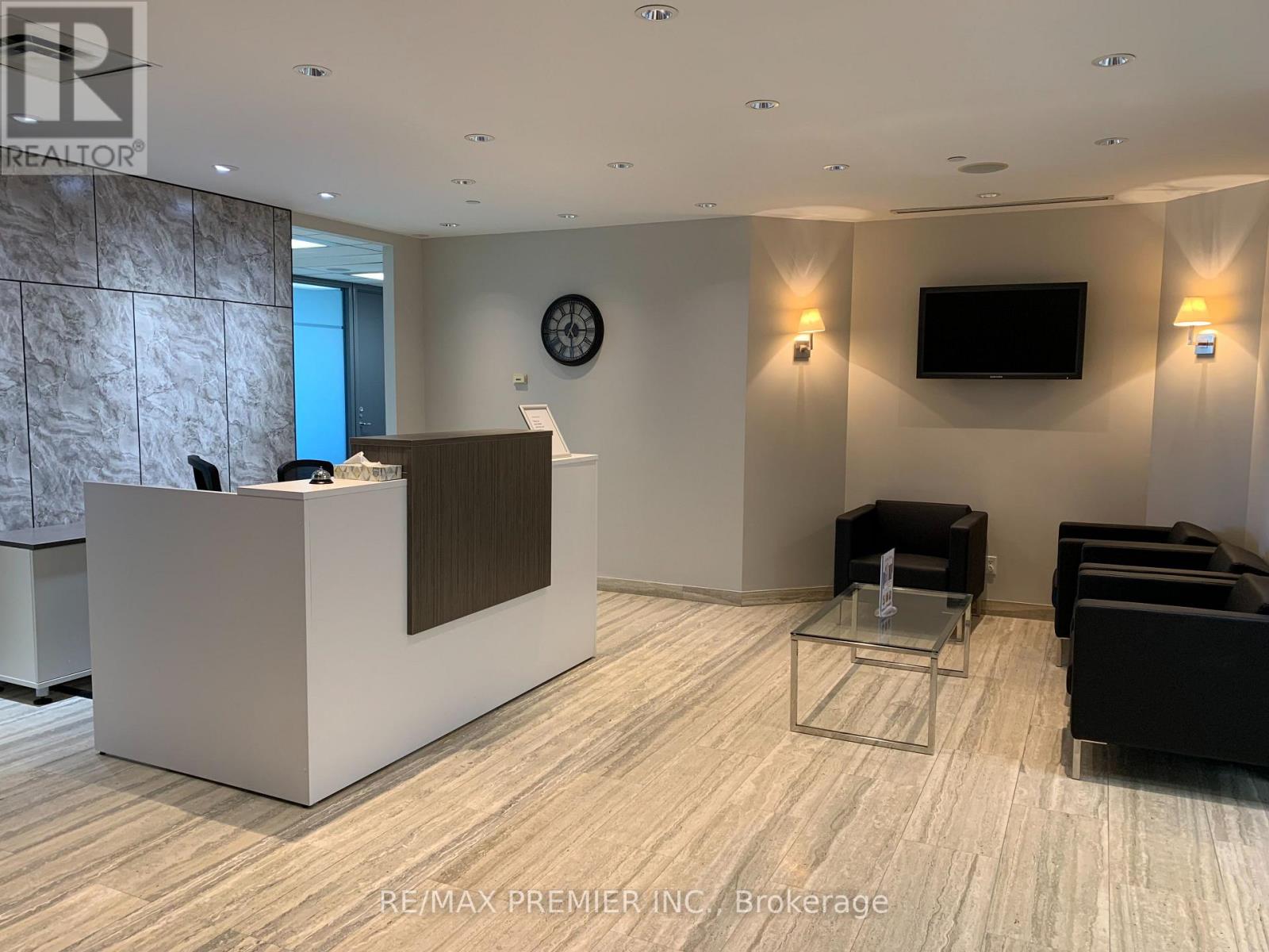 600-12 – 3300 HIGHWAY 7 DRIVE W