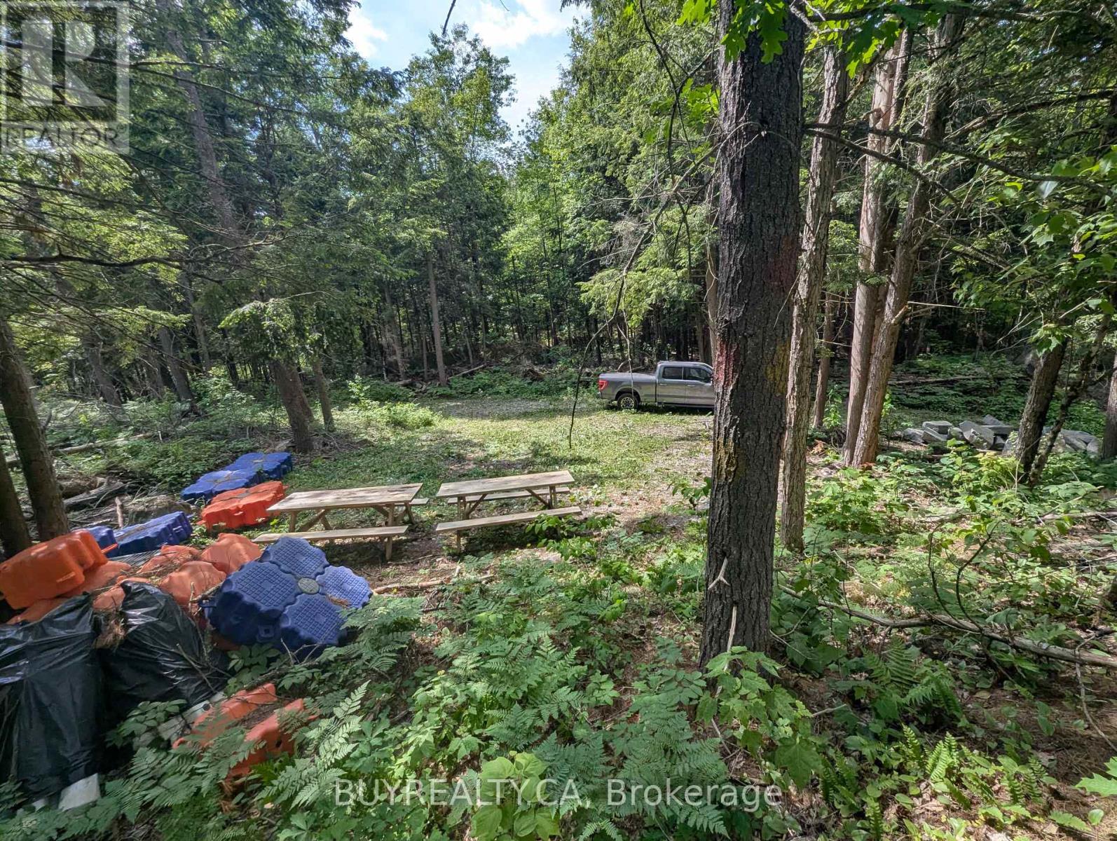 2318 SHERWOOD FOREST LANE