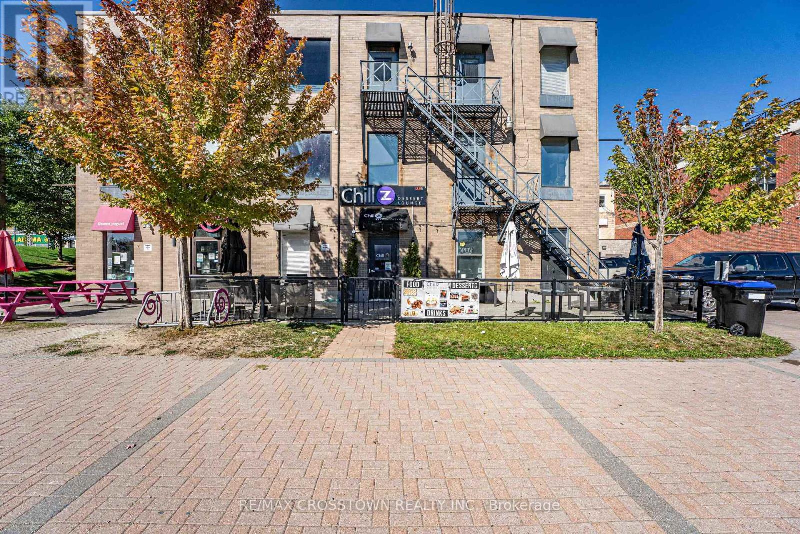 UNIT 102 – 89 DUNLOP STREET E