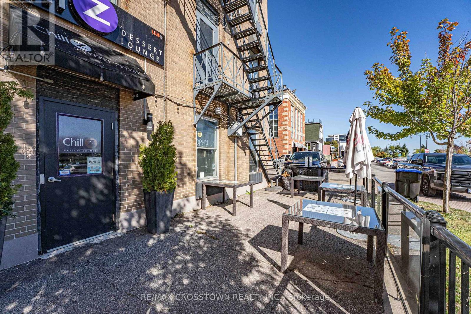 UNIT 102 – 89 DUNLOP STREET E