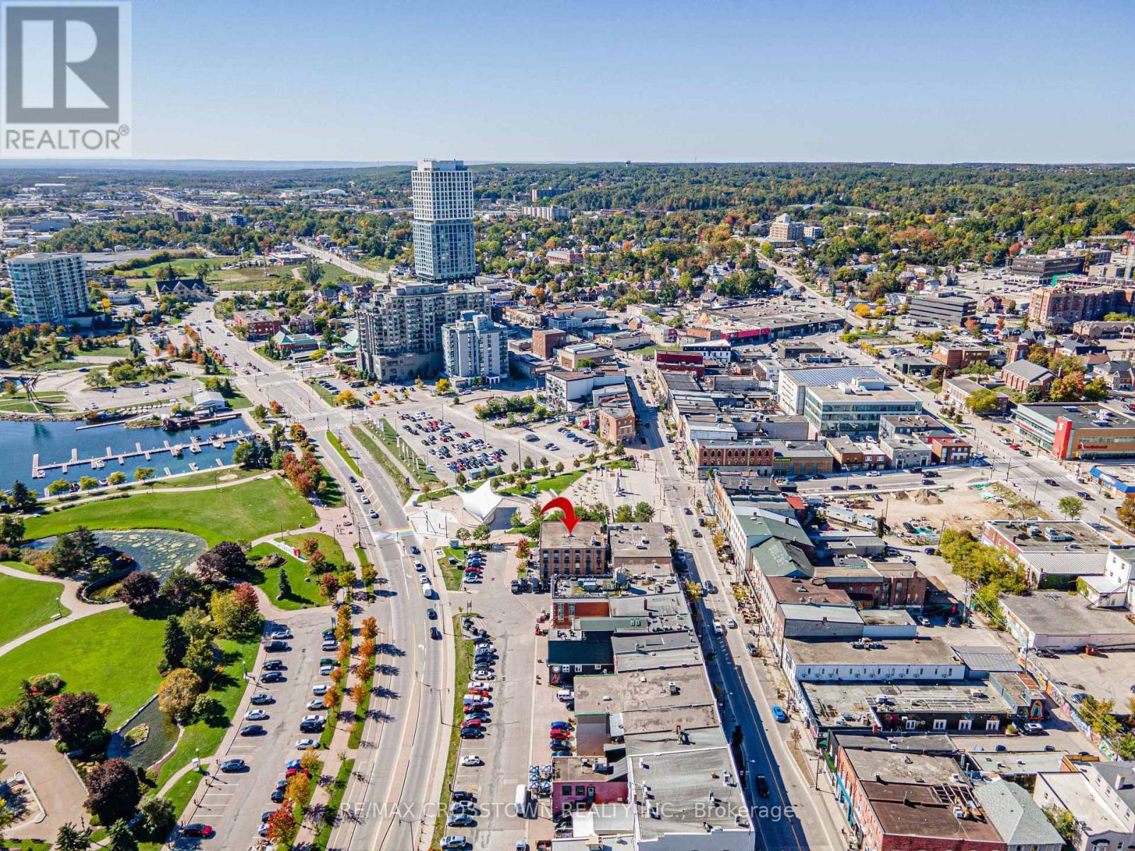 UNIT 102 – 89 DUNLOP STREET E