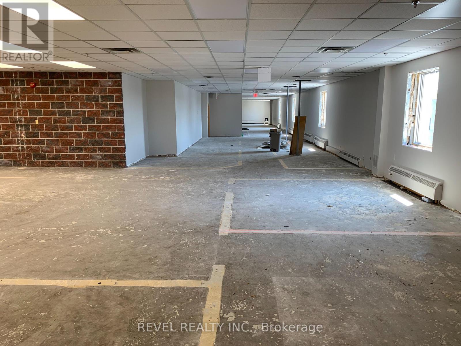 2 & 3 – 70 CEDAR STREET S