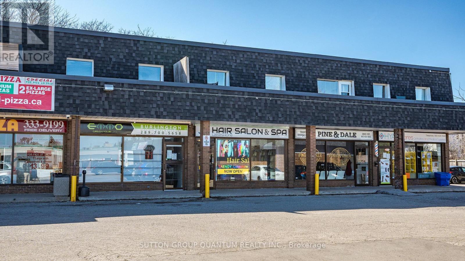 6 – 5291 LAKESHORE ROAD
