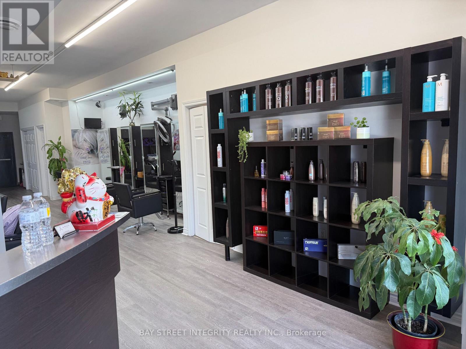 1850 LAKESHORE ROAD W