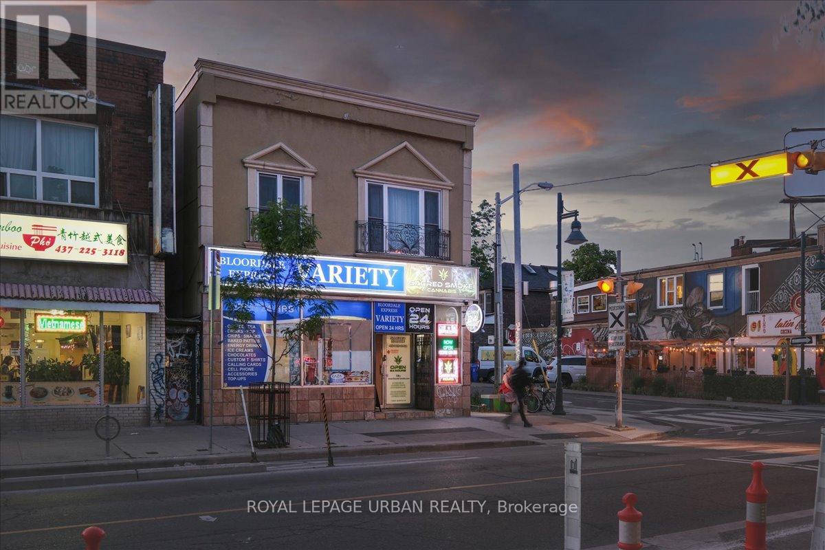 1264 BLOOR STREET W