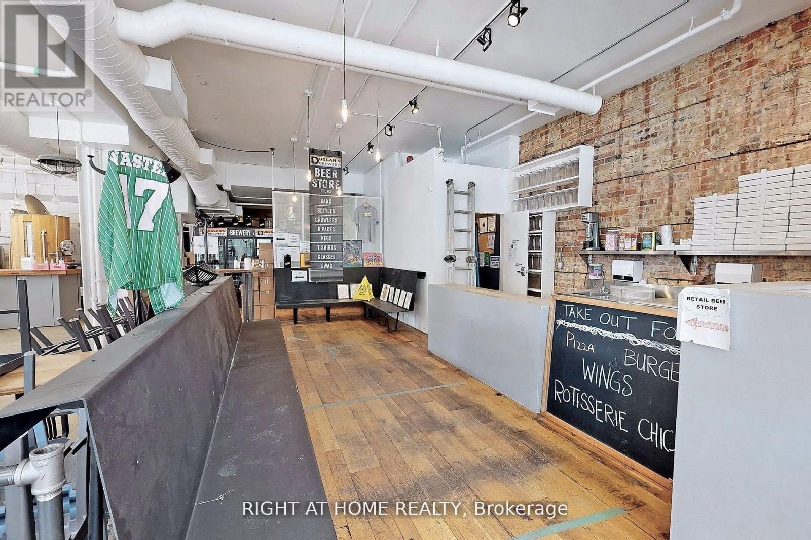 1346 QUEEN STREET W