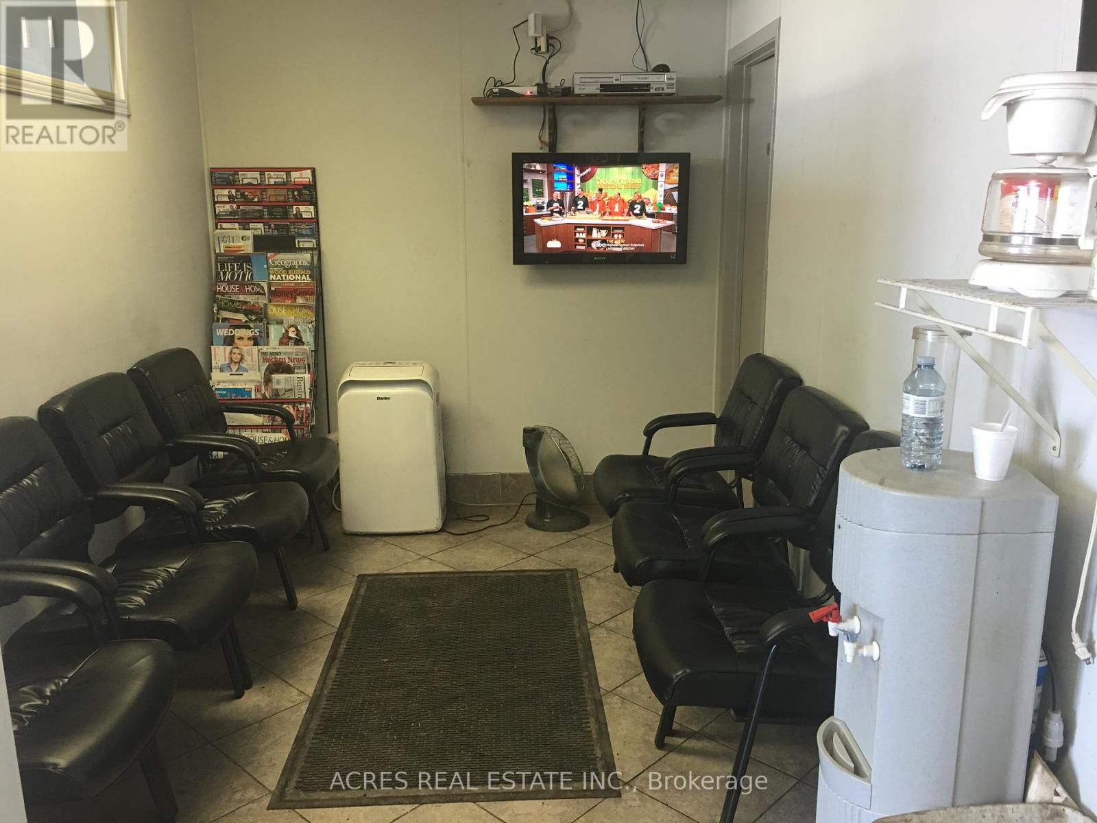 7 HANSEN ROAD S