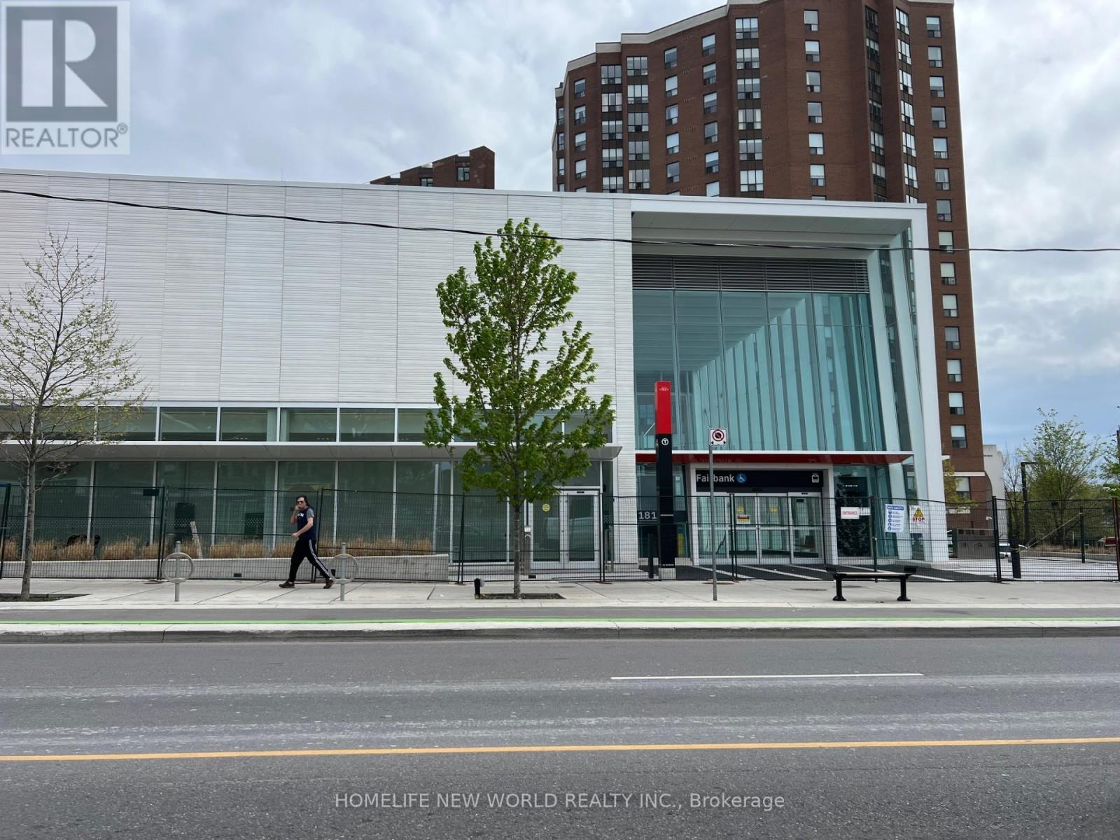 GND+BMT – 1662 EGLINTON AVENUE W